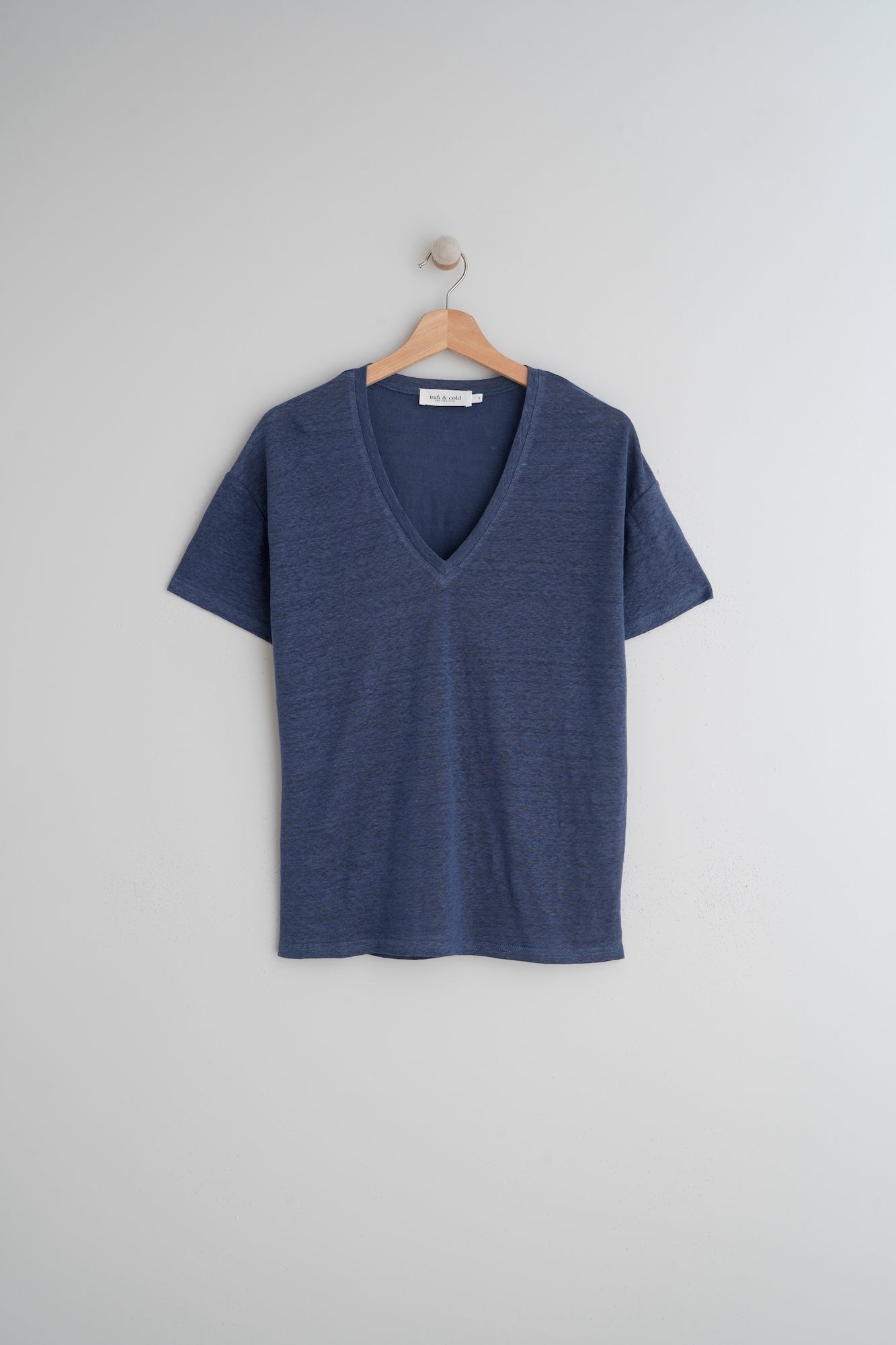 Indie & Cold Basic V Neck Linen T-Shirt - Indigo