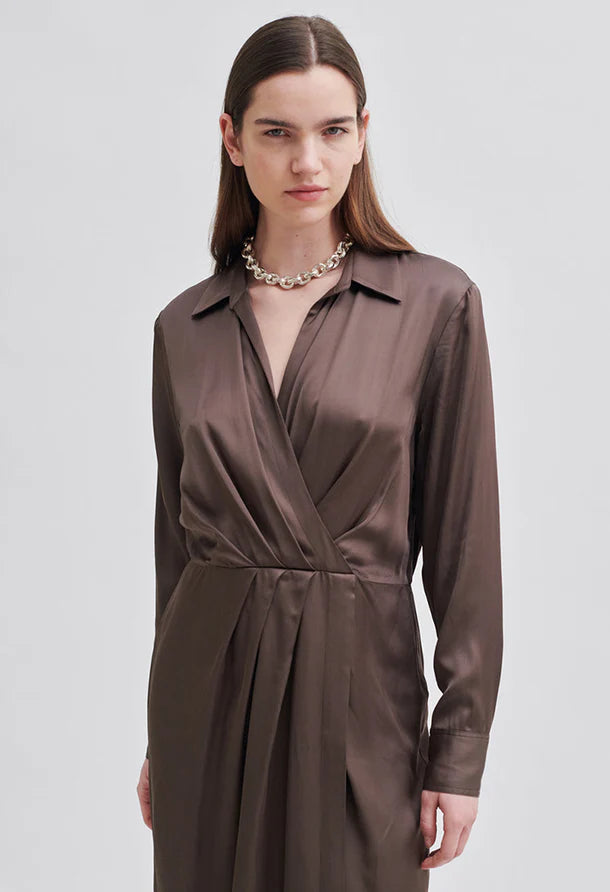 Second Female Galeries Dress