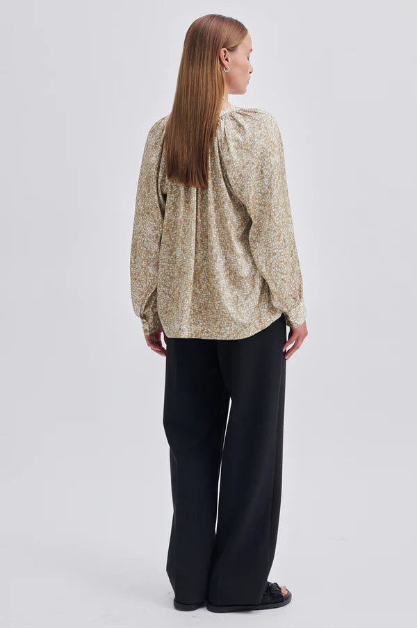 Second Female Tavan Tunic Blouse
