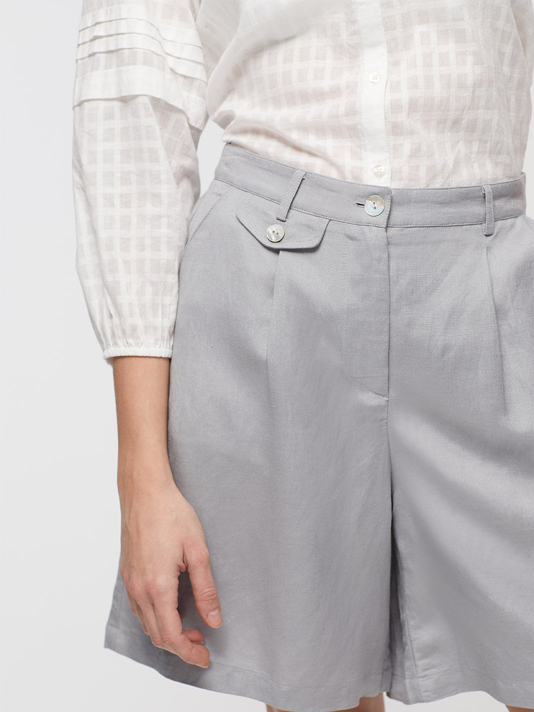 Nice Things Linen Short Light Grey