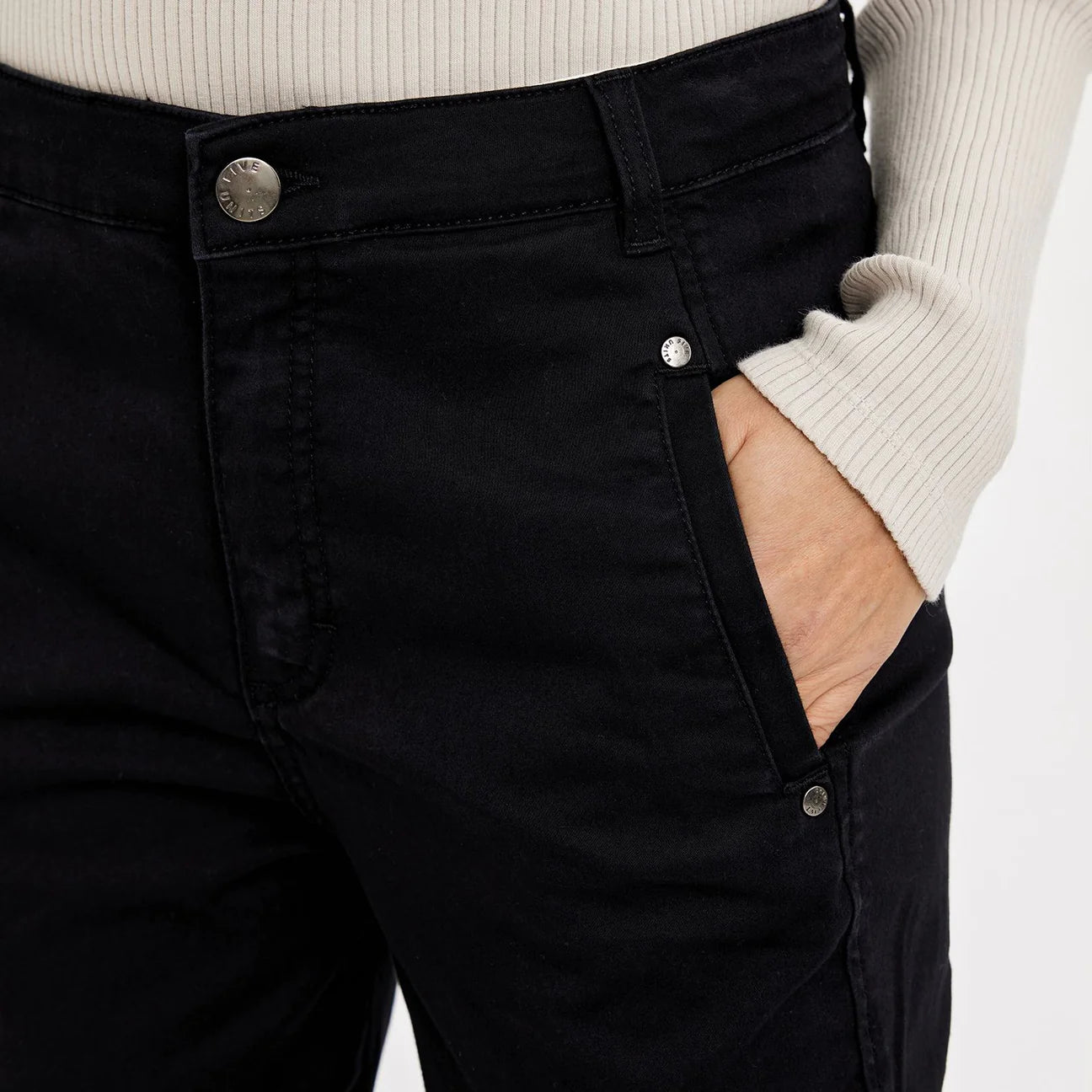 Five Units Jolie Pant