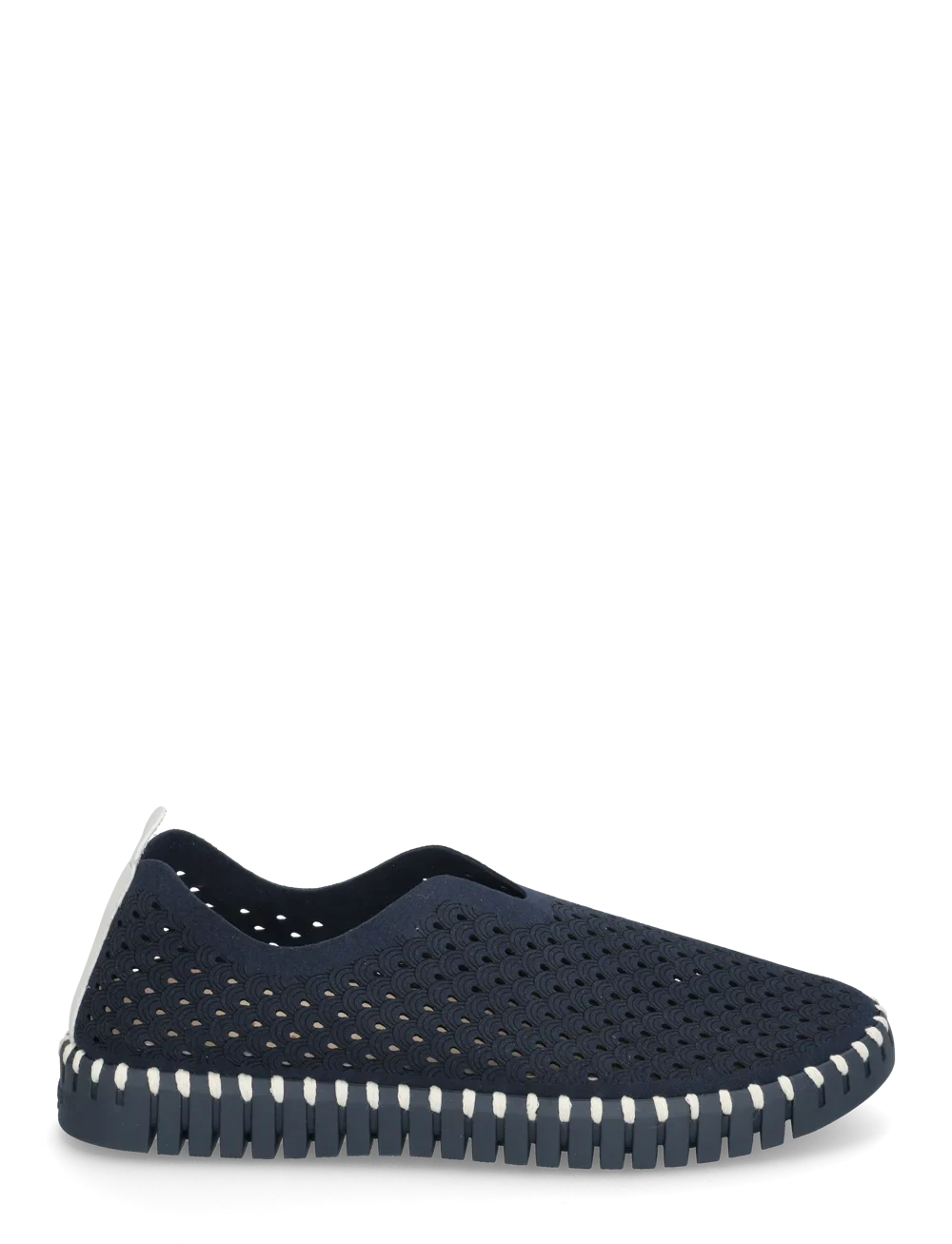 What Makes Ilse Jacobsen’s Best-Selling Flats So Special?