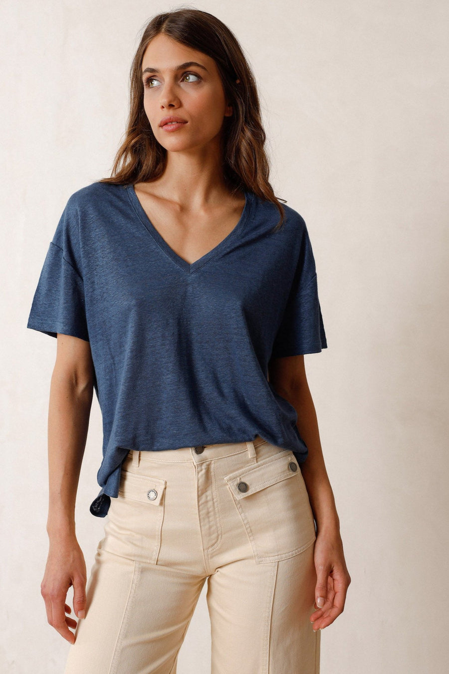Indie & Cold Basic V Neck Linen T-Shirt - Indigo