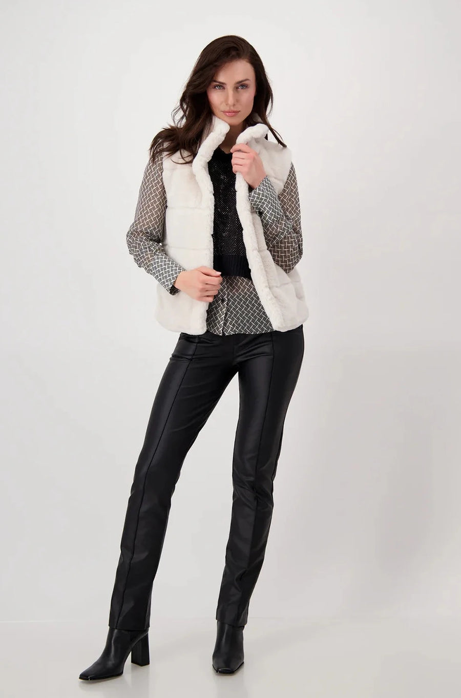 Monari Faux Fur Vest Champange