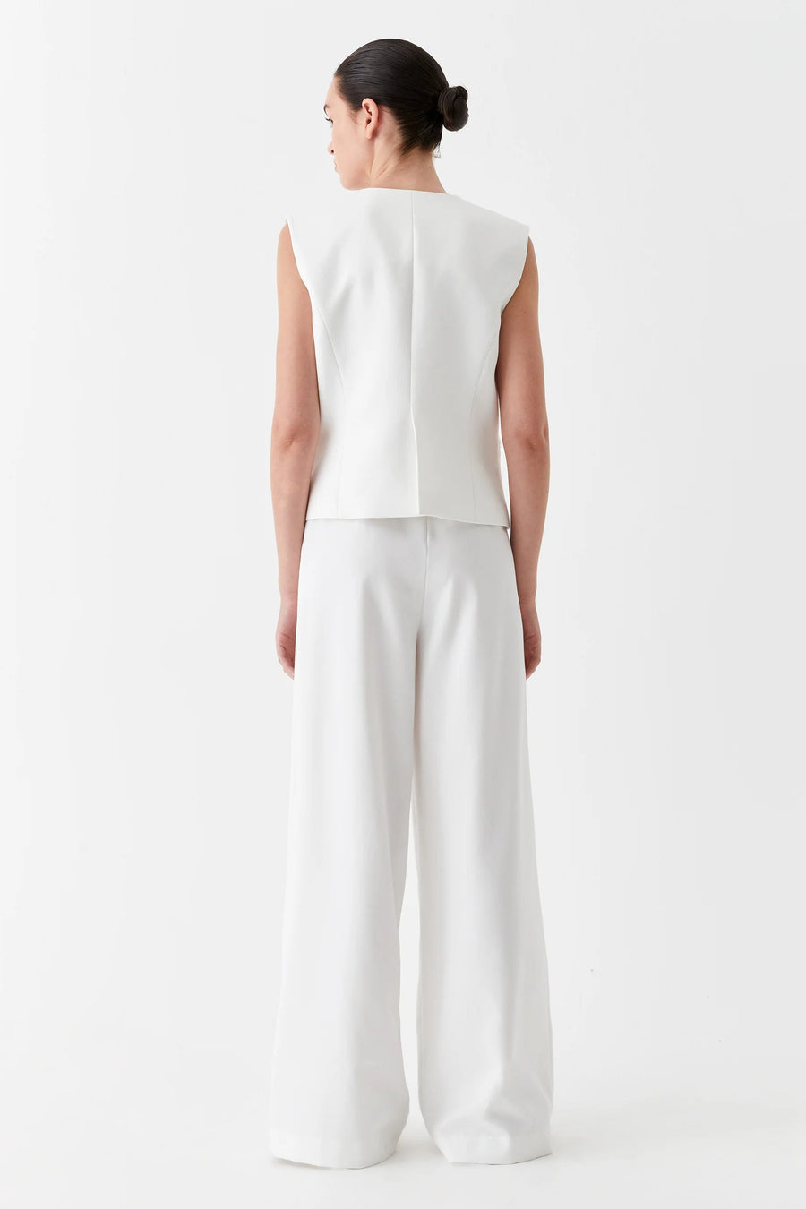 Wide leg full length trouser in ivory with front pleat.  