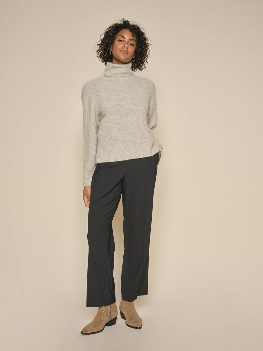 Straight Leg med to high rise black suit pant. 