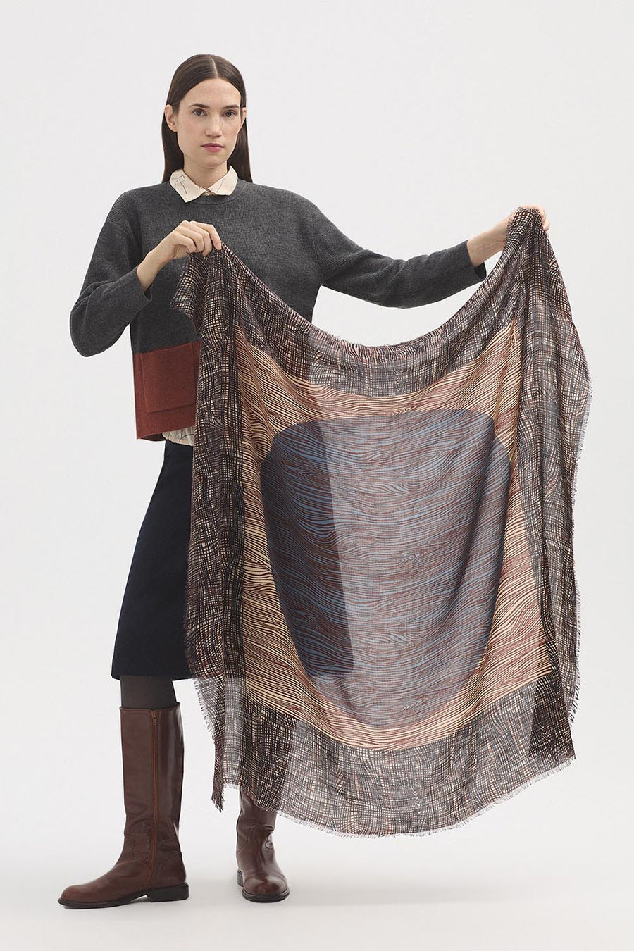 Nice Things Dot Print Shawl Navy print. 