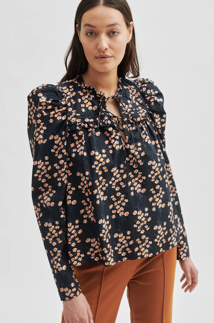 Second Female Claude Blouse